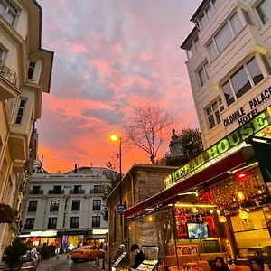 فندق أجنحة أولد مايل اسطنبول