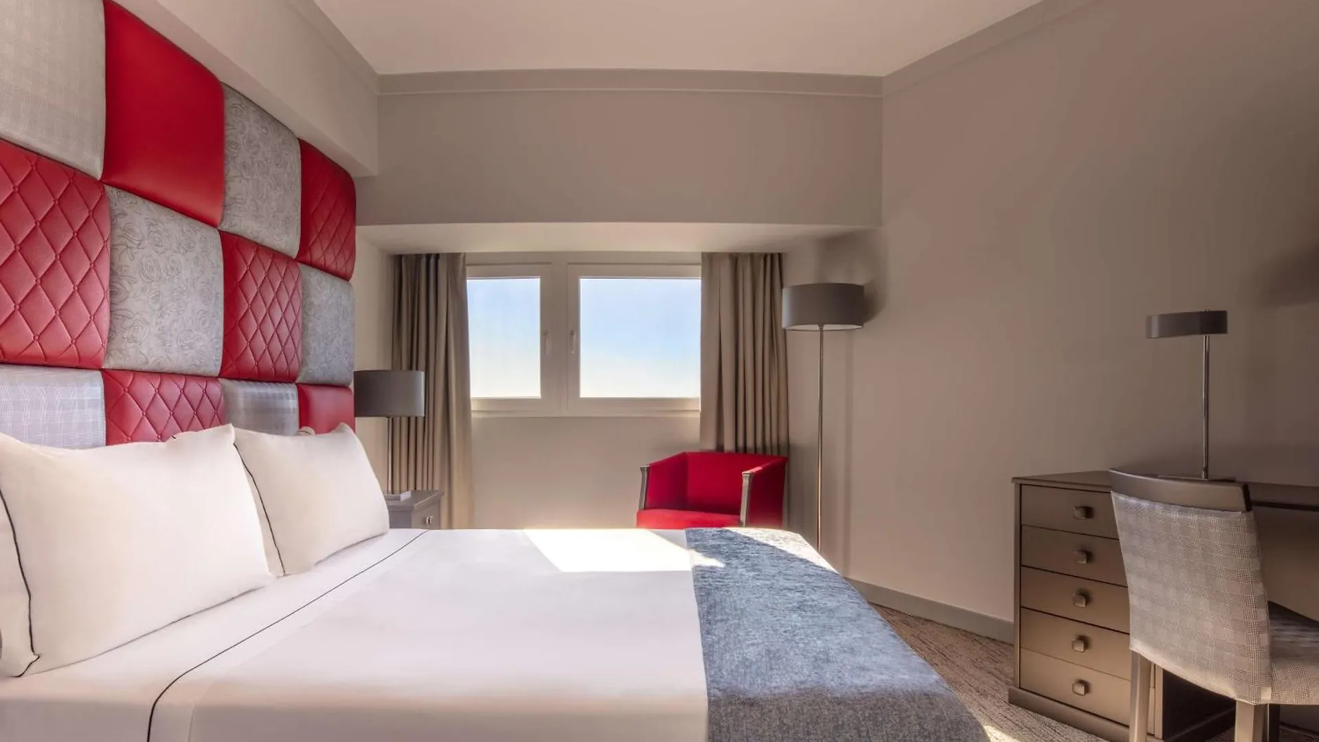 Tivoli Oriente Lisboa Hotel 4*,